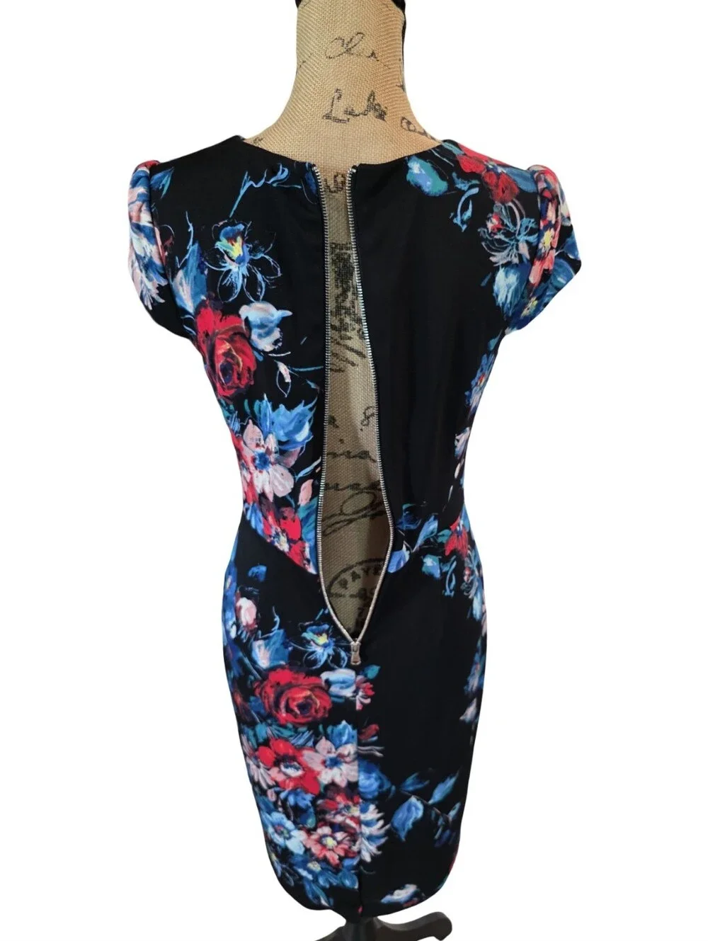 Betsey Johnson Black Floral Sheath Midi Dress with Pink &‎ Blue Blooms Size 4